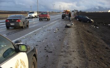 Hondo Pickup Truck Crash Kills 1, Injures 2 Highway patrol arrive to scene of car crash