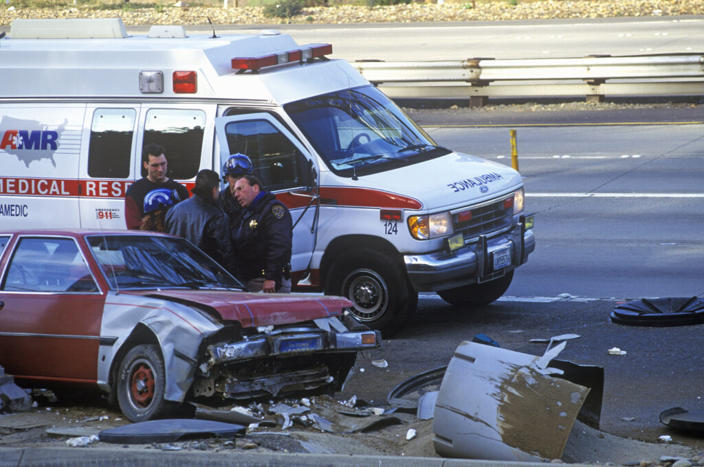 Emergency response team arrives at scene of crash to help victims