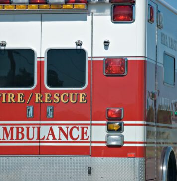 emergency vehicle arrives to scene of accident