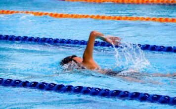 San Jose Student Found in Pool Unresponsive Student swimming in school swimming pool.