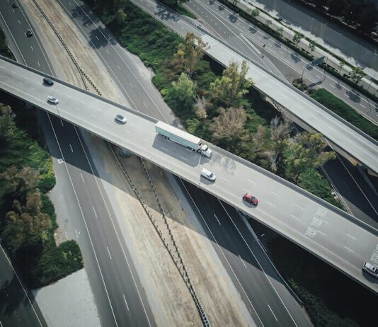 Fatal Crash On I-5 Over The Weekend Leaves One Dead and Several Injured