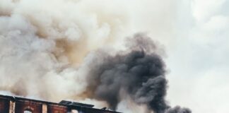 Los Angeles vacant building fire