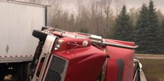 Semi-Truck Rollover Accident Leads To The Death Of One Motorist on Colorado Highway