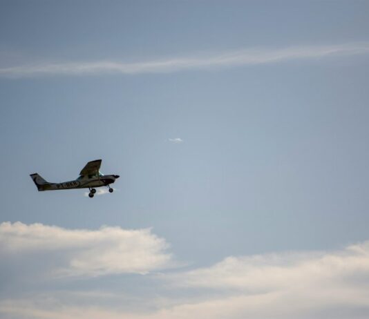 Small Plane Crashes into San Diego Murphy Canyon Neighborhood