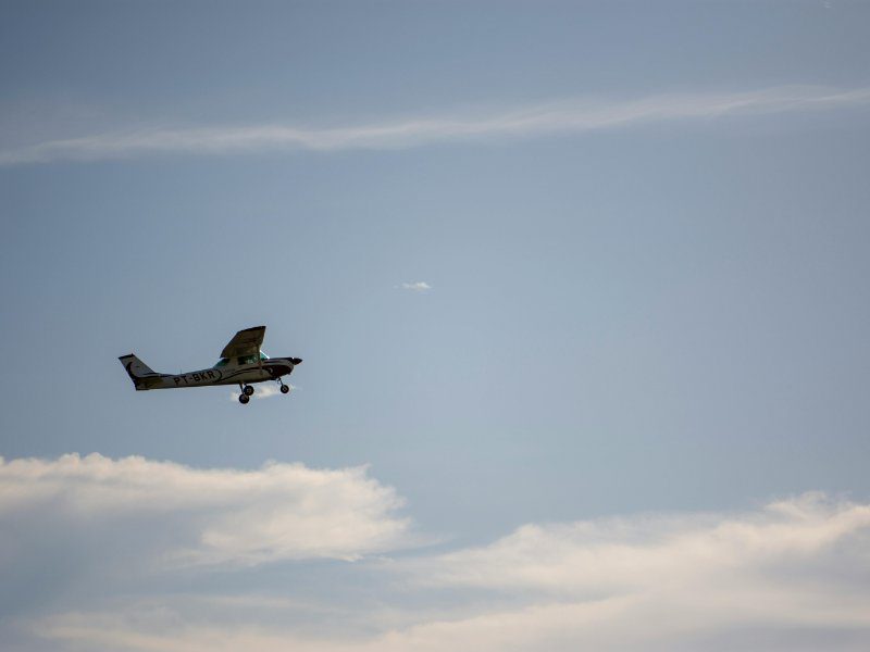 Small Plane Crashes into San Diego Murphy Canyon Neighborhood
