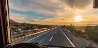 Tour Bus Crash on SR-60 Leaves One Dead
