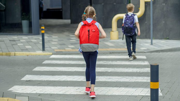 children-accident-walking-school-800x450 children walking
