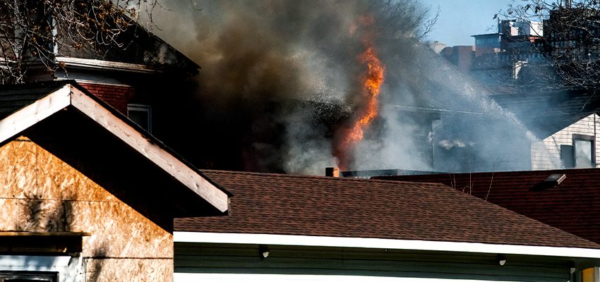residential-gas-explosion-850x400 house on fire
